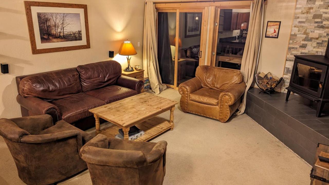 Cozy Townhouse On The Main Bus Line Villa Брекънридж Екстериор снимка